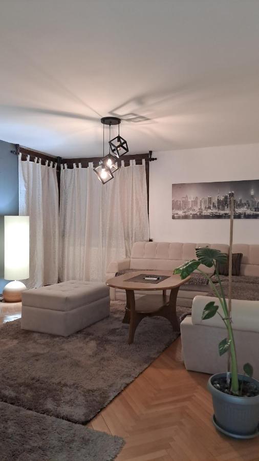 Dobrinja-stan Na Dan Apartment Sarajevo